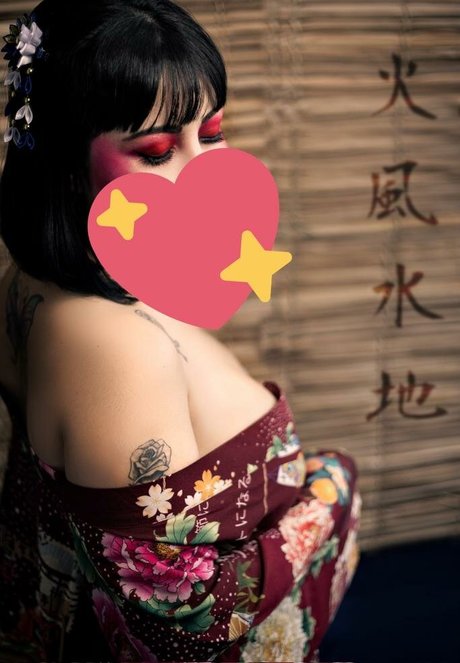 Lavinia Miyazaki nude pornstar pictures