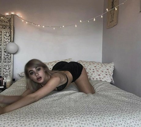 Delilah Delilahraige high quality pornstar img