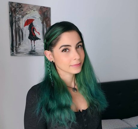 Kurolily sexy star galleries