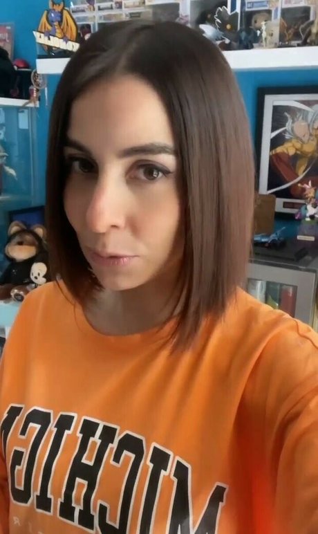 Kurolily nudes actress galleries