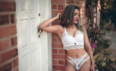 Revista Boudoir naked model photo