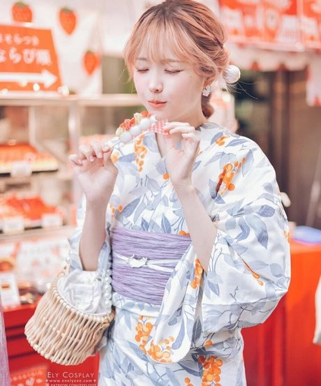 Ely Cosplayer star high quality gallery