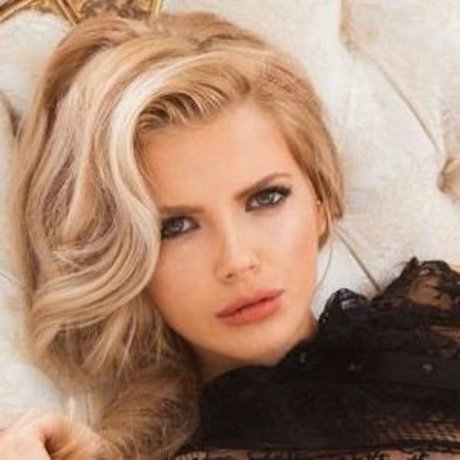 Stephanie Branton art star pic