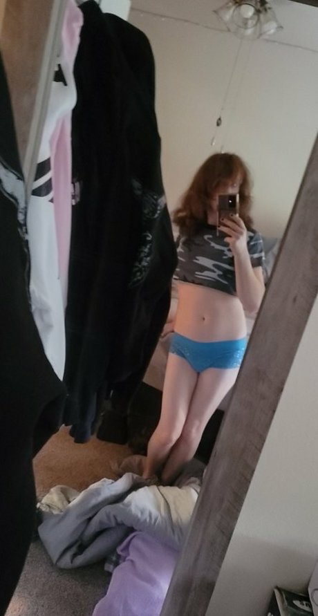 Nixie Fuze model porn archive