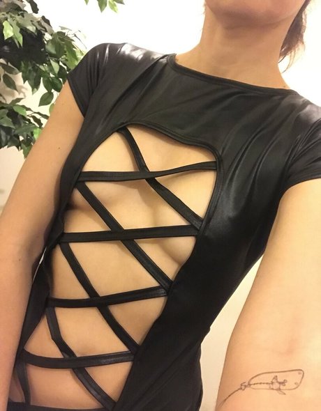 Lindsey Doe star naked gallery