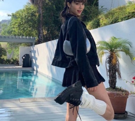 Inyourdre4mz model hd pics