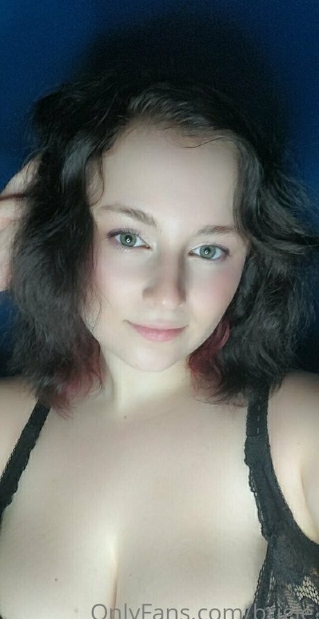 Brigitaitken star pretty photo