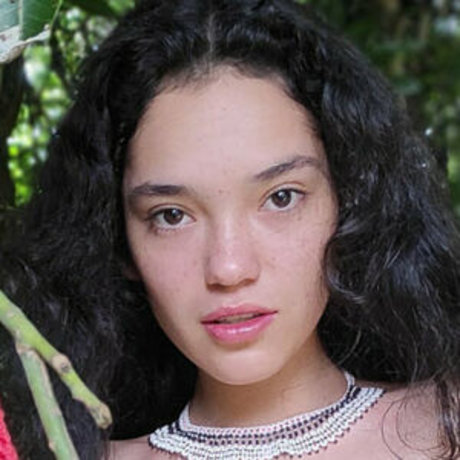 MakaylaCortez hot actress pics