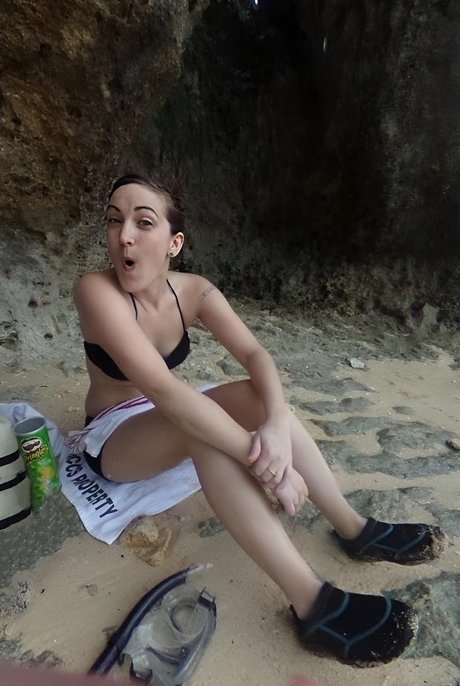 Becky Blow free star picture