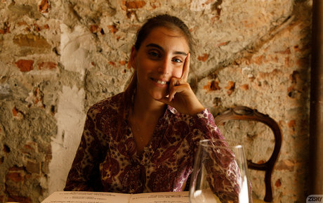 Auromineo model art img