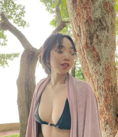 Goldenbee nice model image