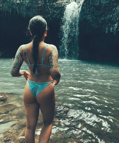 Tatiana Shmaylyuk model perfect pic