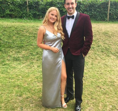 Rosie Dowsing pretty actress pic