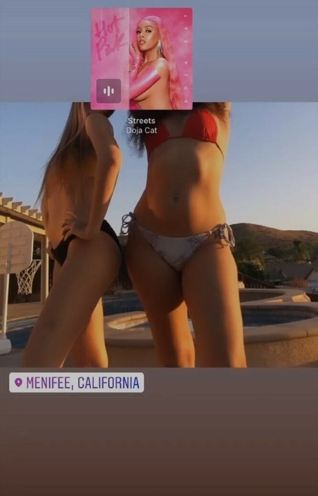 ASMR Lia model pornographic pic