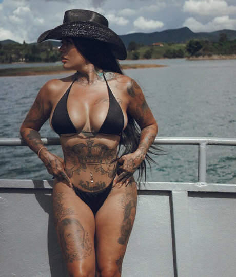 Tatu Baby model nude galleries