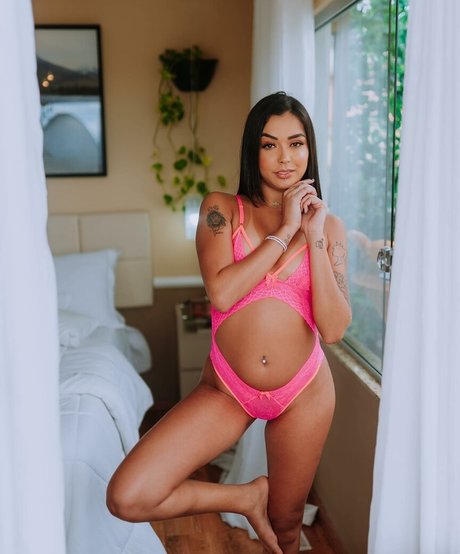 Naty Carolinne xxx model gallery