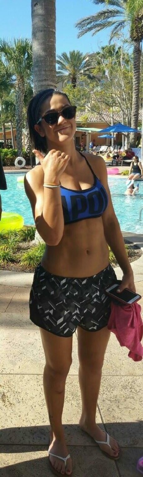 Bayley WWE Wrestler star free pic