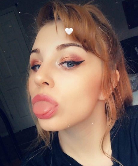 Elsalmorton star sexy gallery