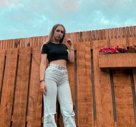 uxiaa 16 nudes star gallery