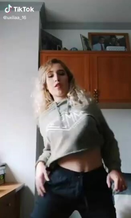 uxiaa 16 pornstar sex pics