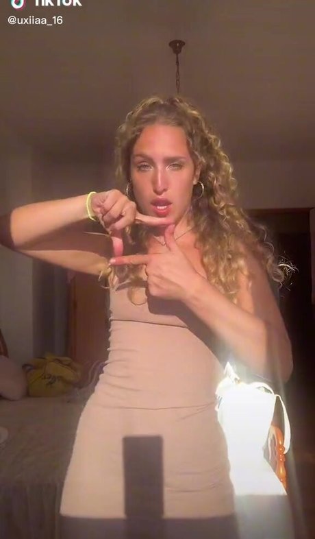 uxiaa 16 model nude pic