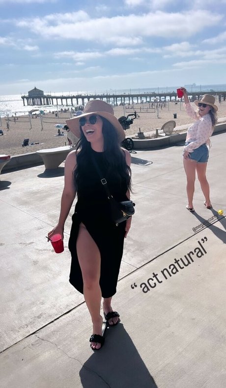 Alex Curry pretty model pics