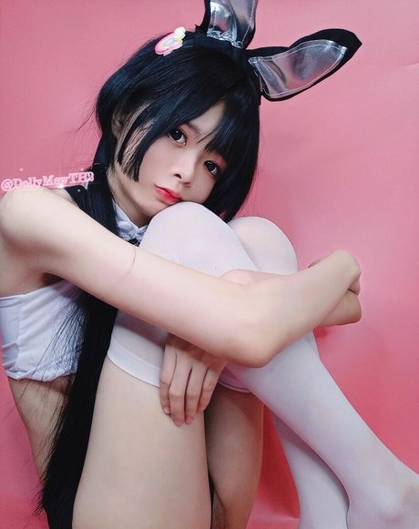 DollyMew pornographic star pictures