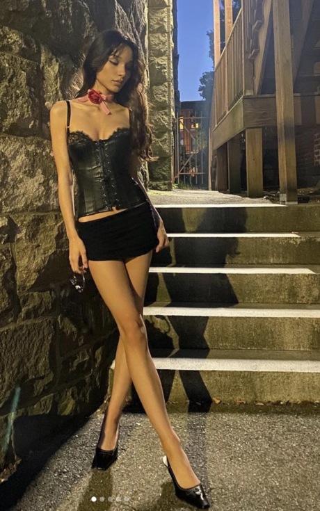 Kyla Malena model hot pic