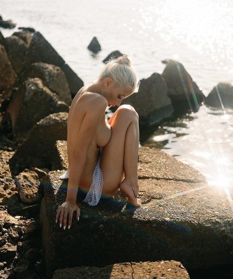 blonde big tits onlyfans porn pic