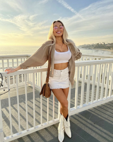 Ambrielle pornstar naked pictures