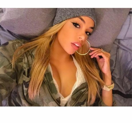 Alysse Joyner beautiful model pictures