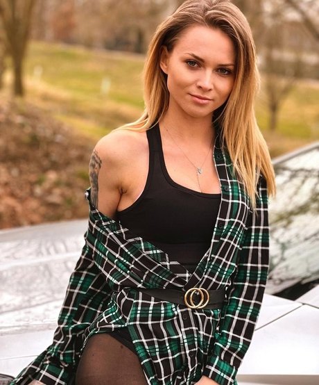 Lussy nice pornstar photos