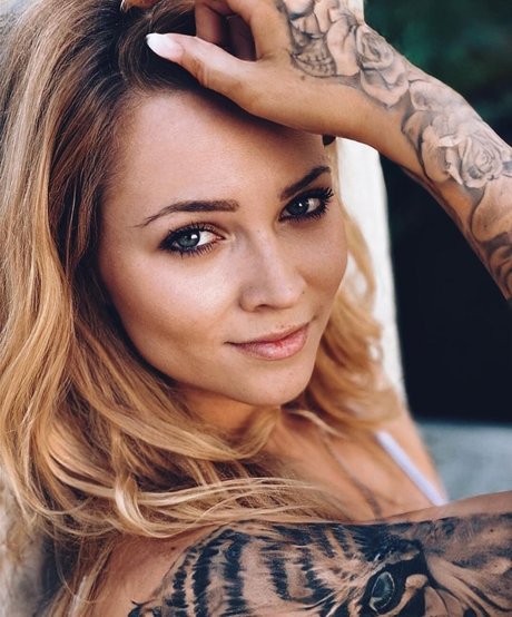 Lussy sex actress photos