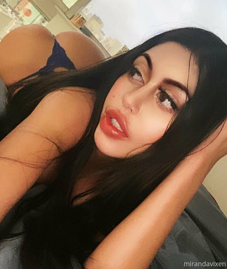 Miranda Vixen beautiful actress image