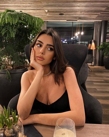 Valeria Conca high quality actress image