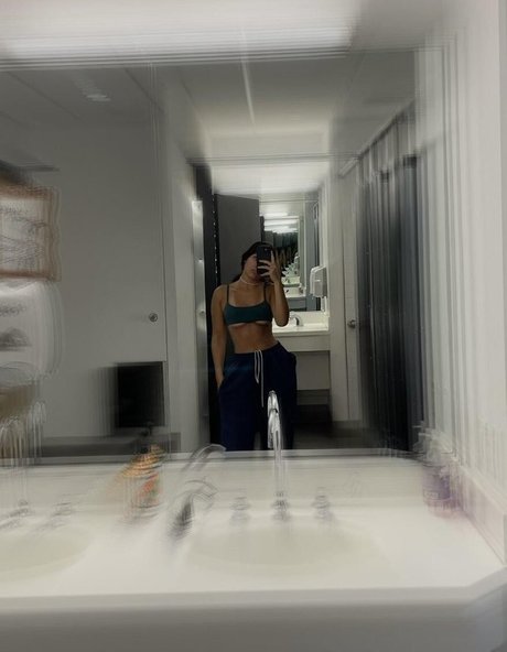 Nglnicole model beautiful pics