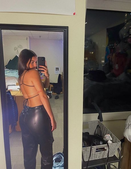 Nglnicole xxx model galleries