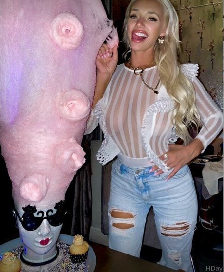 Cass Holland art star galleries