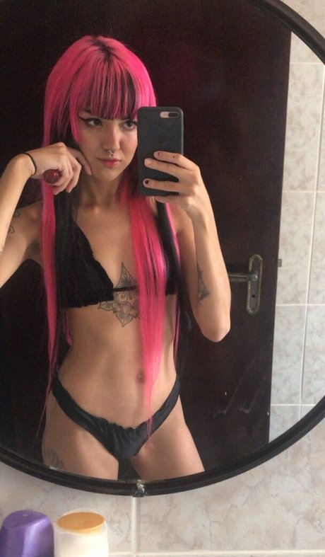 YoiFox nudes model galleries