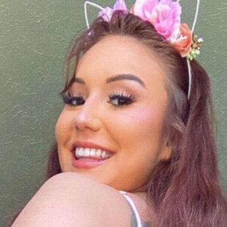 Malaynap pornstar naked photo