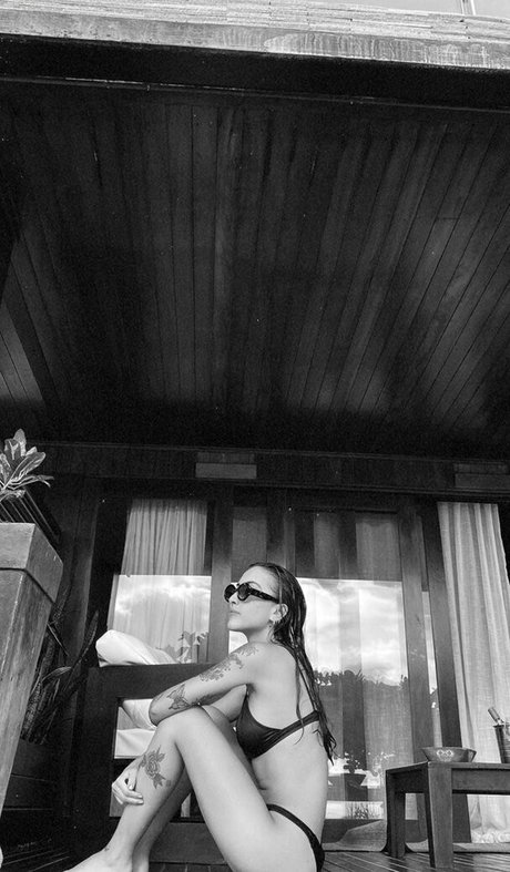 Maju Trindade model beautiful archive