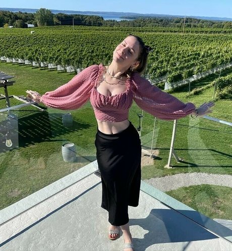 Nikki Jabs sex star pics