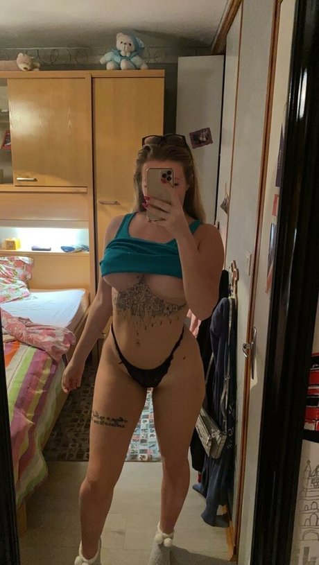 brown onlyfans hot sex image