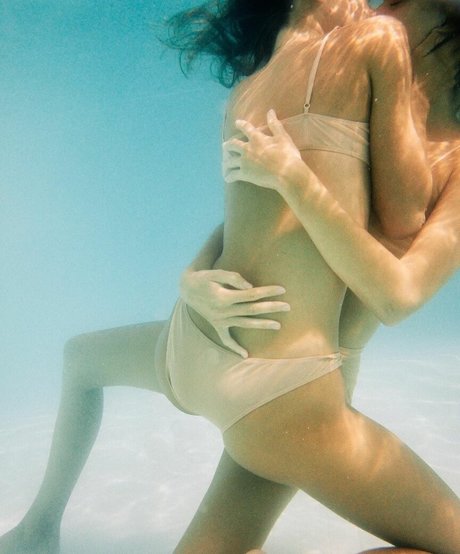 kate loves nika free star photo