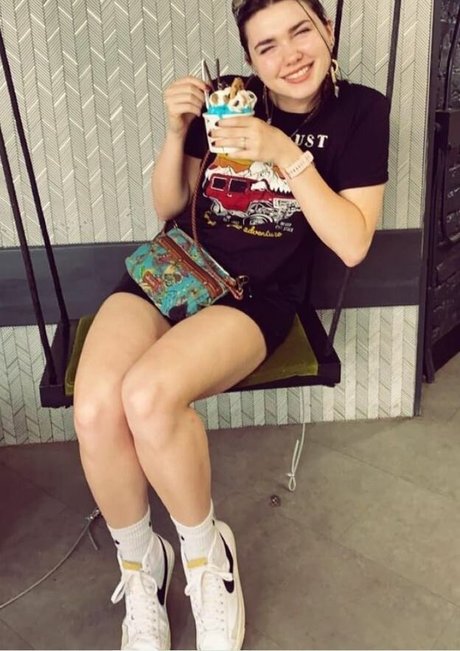 Prim ASMR hot pornstar gallery