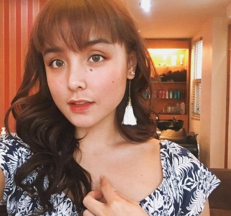 Sarah Carlos nude model galleries