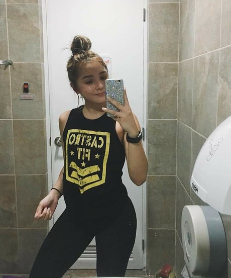 Sarah Carlos pornstar nudes pic