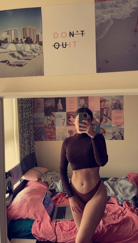 Adriana Nicole Kardos star perfect photo