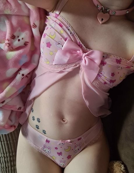 Purple Dragon pretty actress img