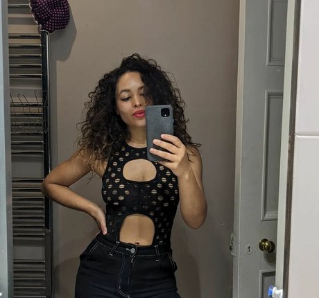 Moya Lothian McLean star nice image